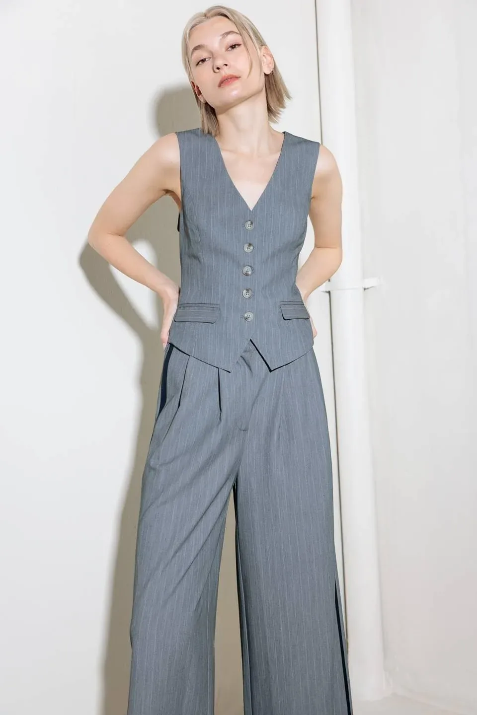 Smile Bright Woven Vest by TRUEDAMES