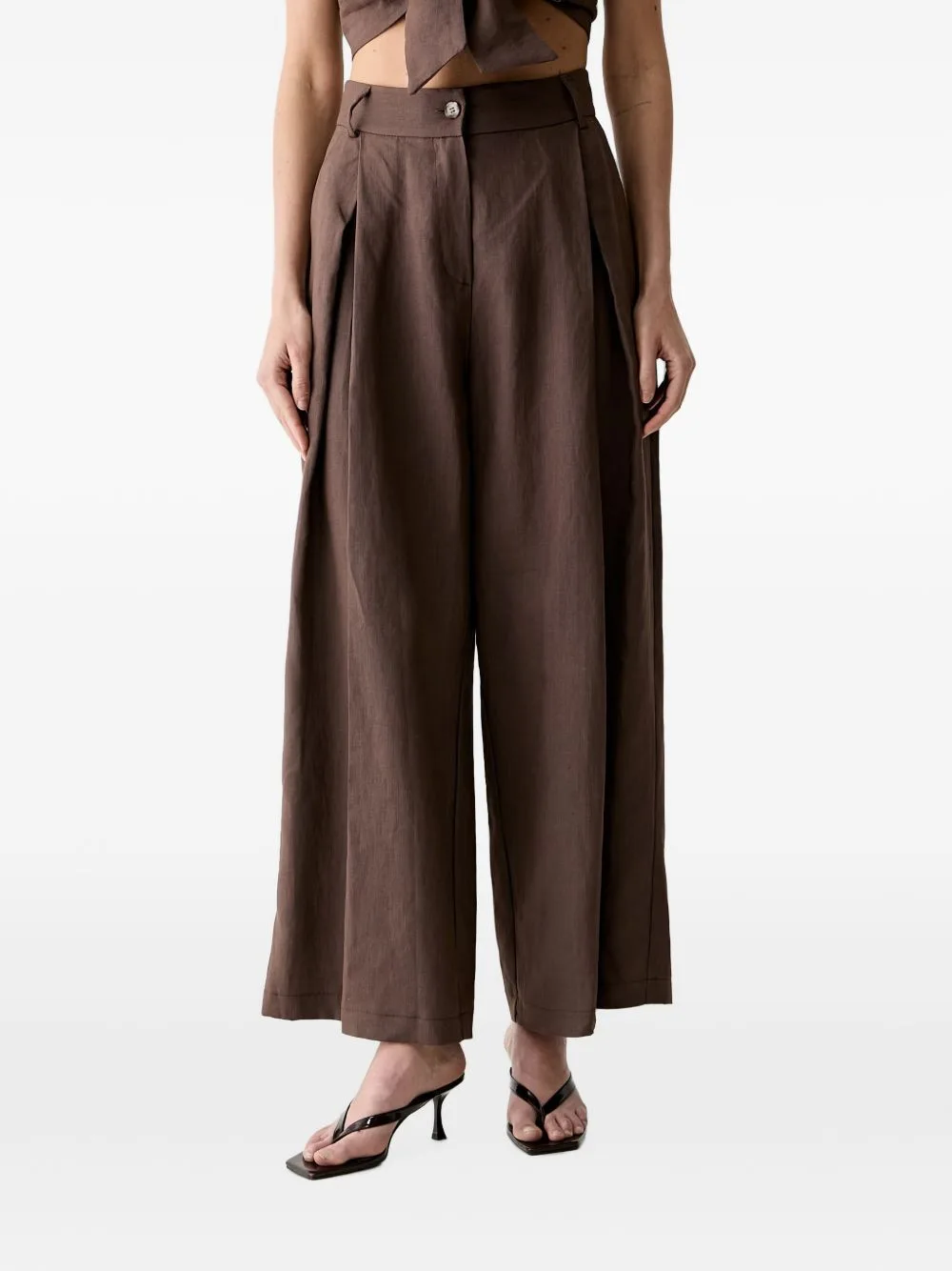 Pleated Wide-Leg Trousers by VICOLO