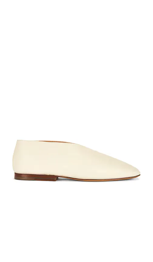 Square Soft V Flat by Mansur Gavriel