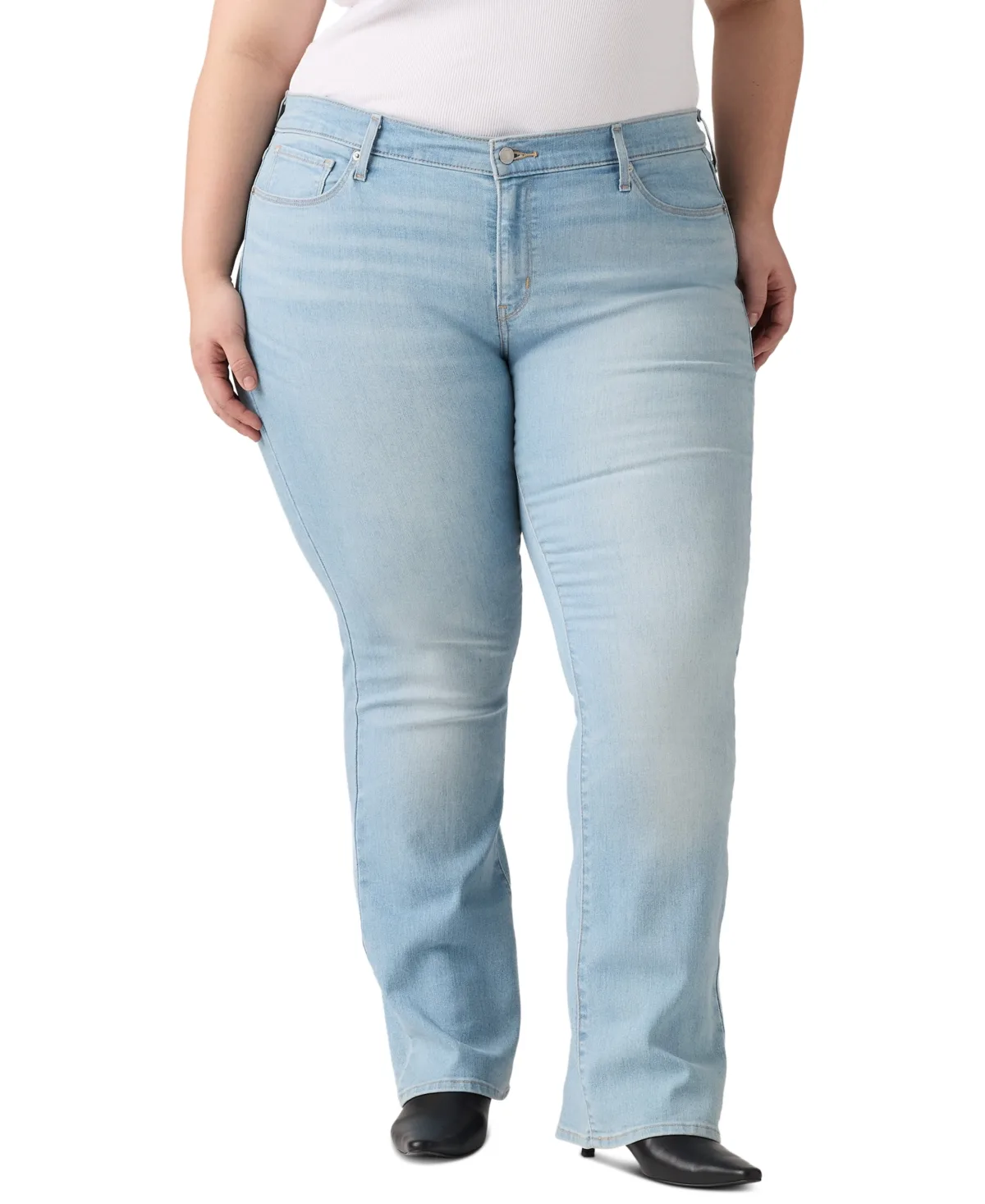 415 Classic Bootcut Jeans by Levi's