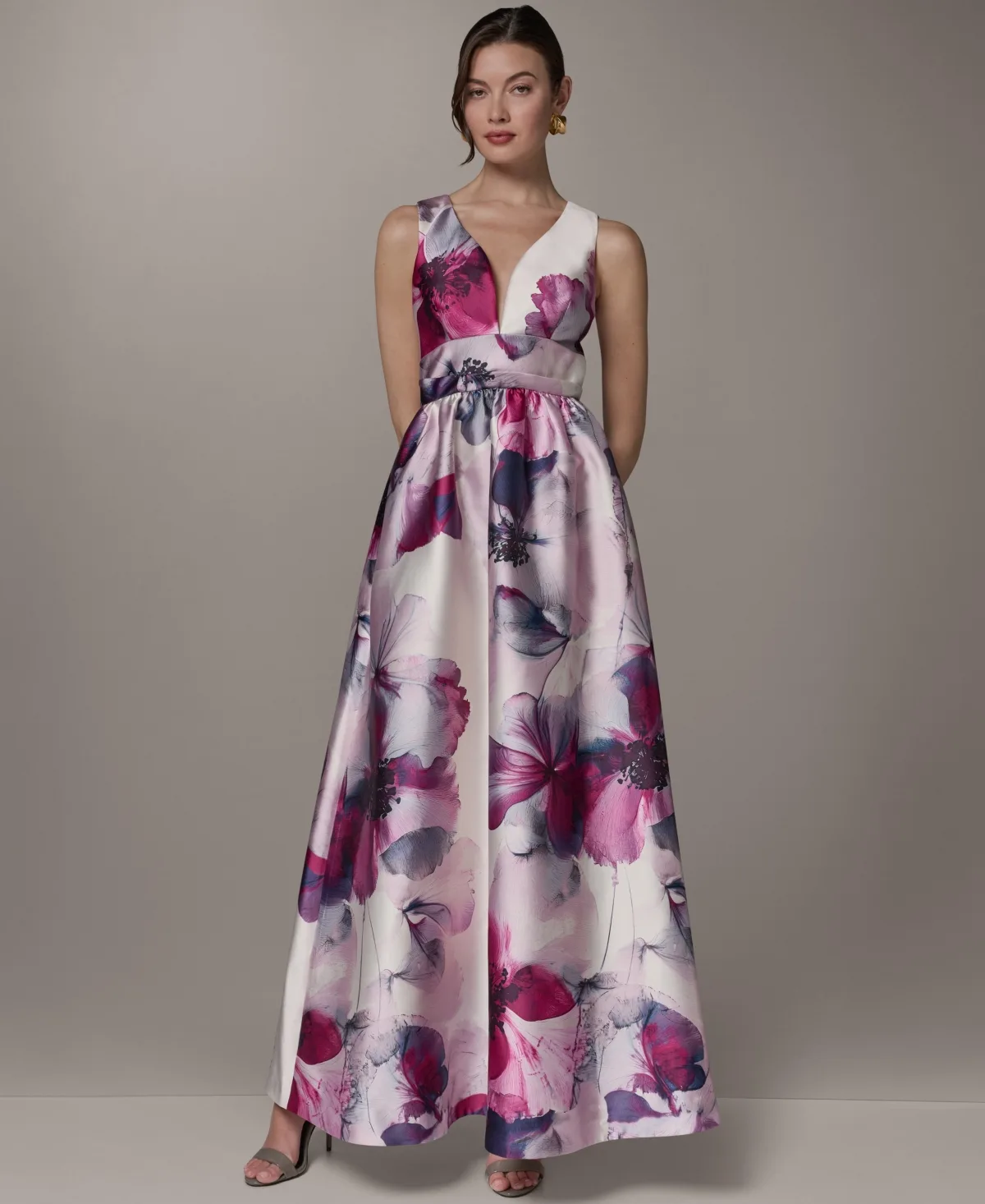 V-Neck Ball Gown Sleeveless Printed Maxi Dress