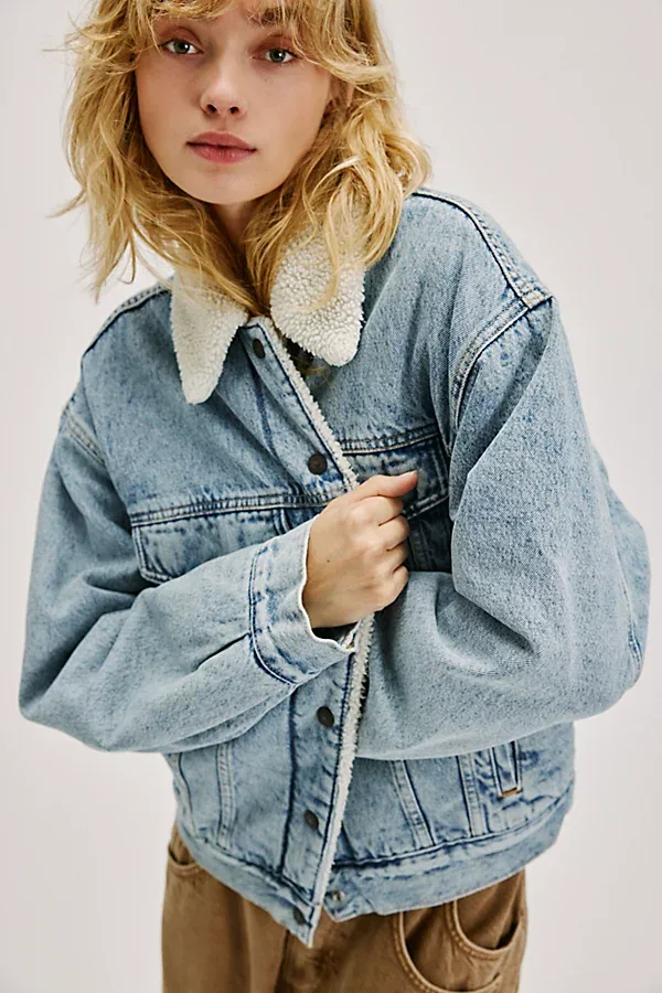 90s Sherpa Trucker Jacket by Levi's