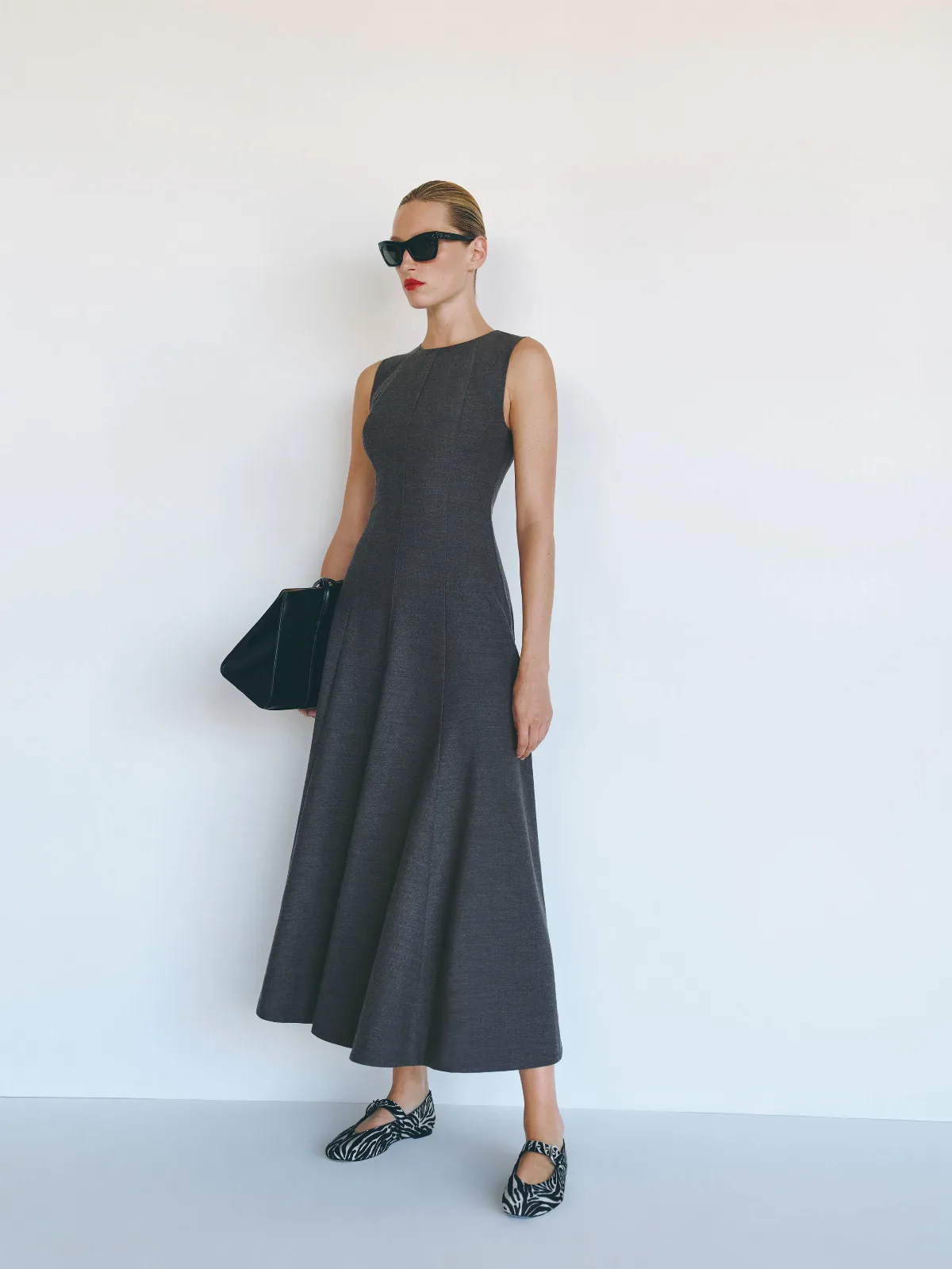Cecilia Dress Dark by Reformation