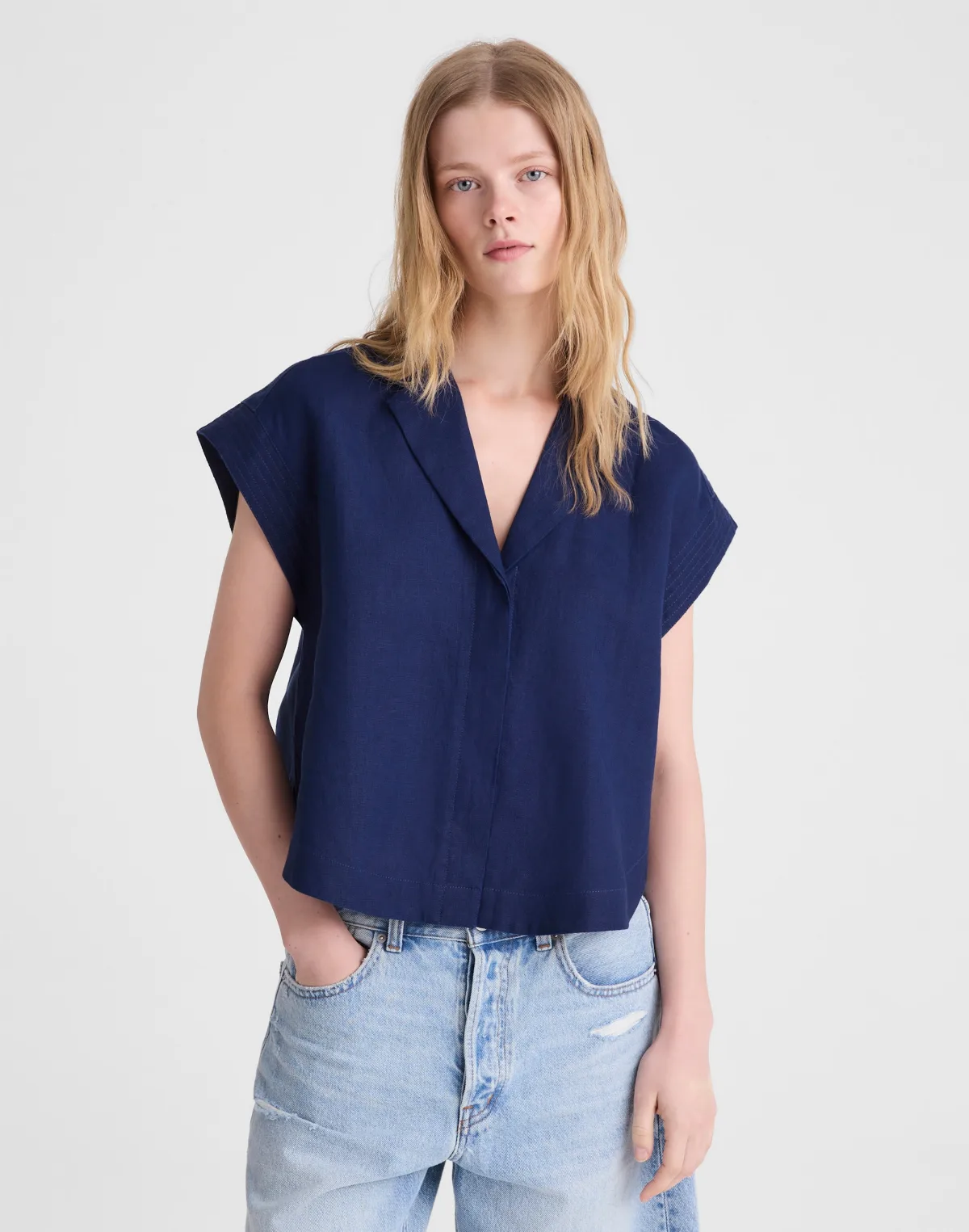 Notch-Collar Shirt in 100% Linen
