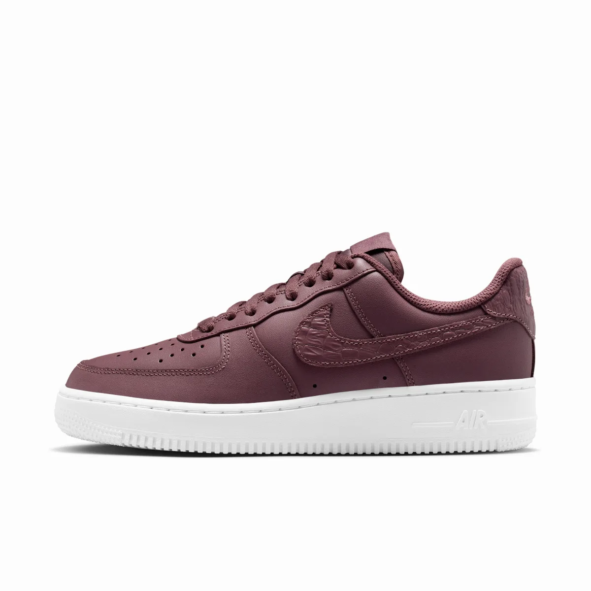 Air Force 1 '07 SE Shoes by Nike