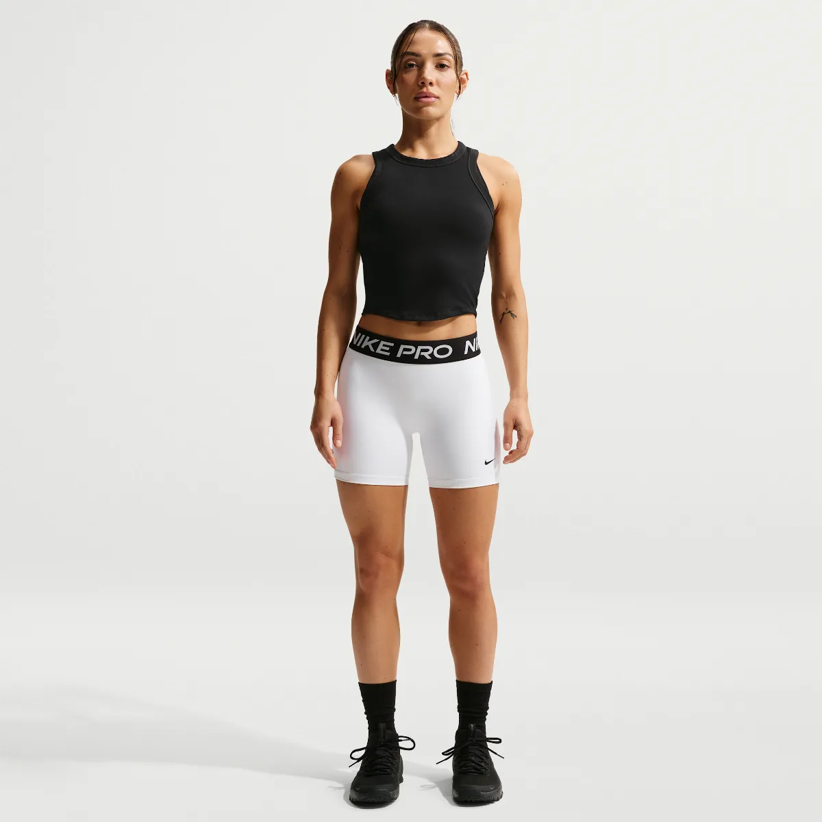 Nike Pro 365 5" Mid-Rise Shorts