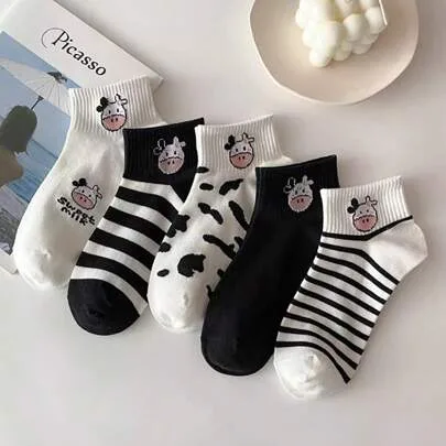 5 Pairs Casual Cartoon Pattern Japanese Cow Patterned Socks Fashionable Versatile Comfortable Breathable Casual Socks by SHEIN