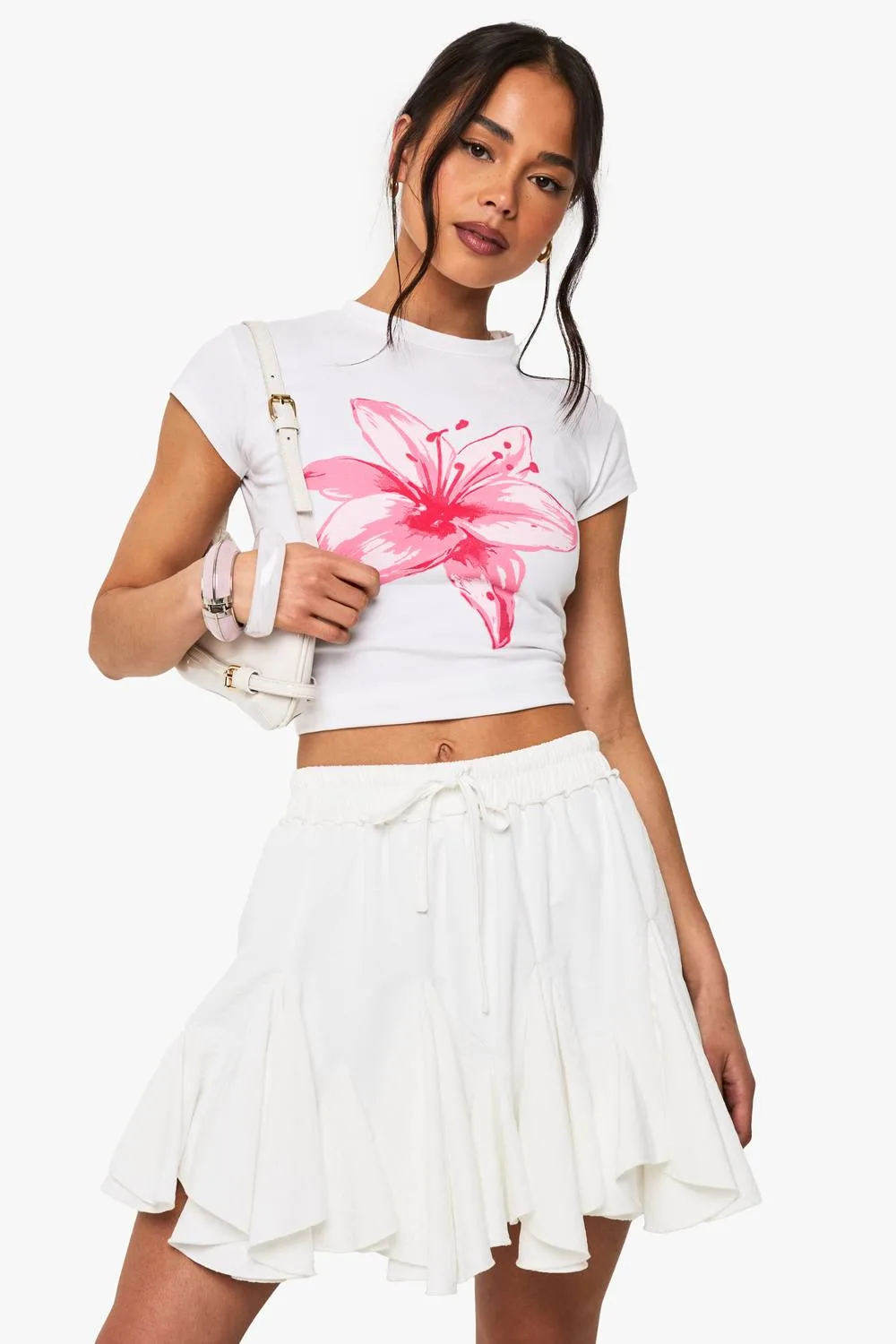 Large Flower Fitted T-Shirt - Denim/Cotton by boohoo