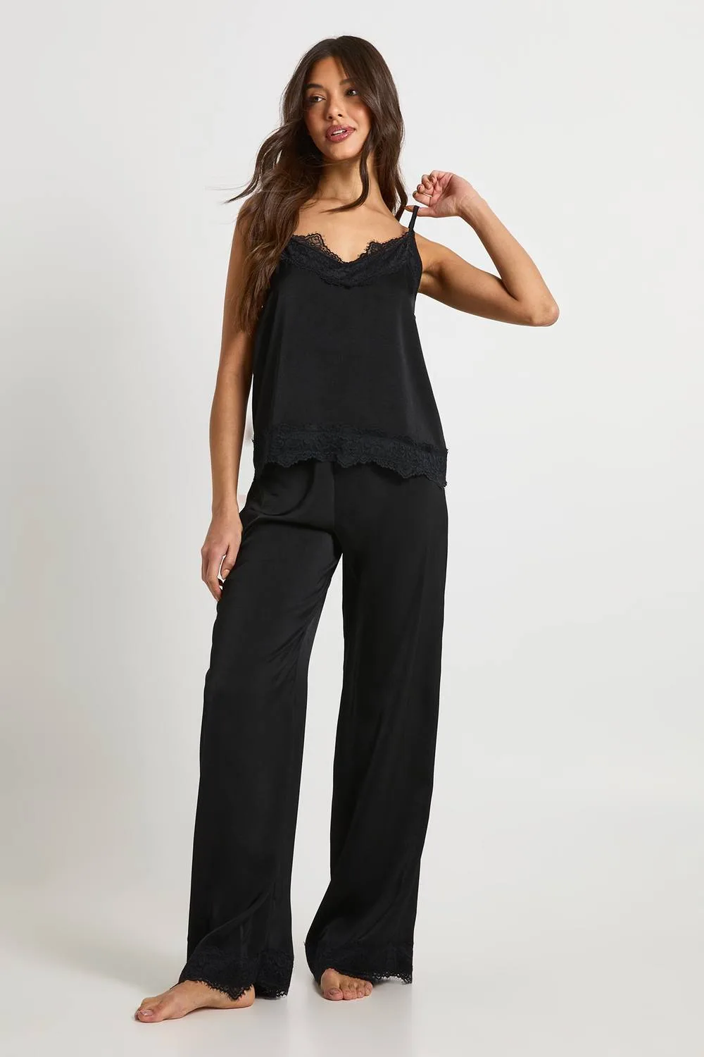Eyelash Lace Trim Cami & Trouser Pyjama Set - Satin by boohoo