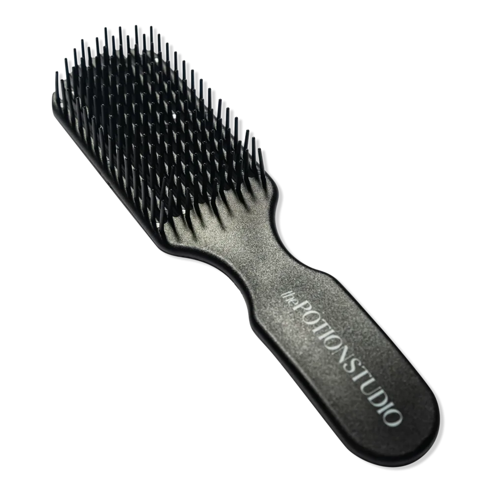 Nine Rib Claw Brush by THE POTION STUDIO
