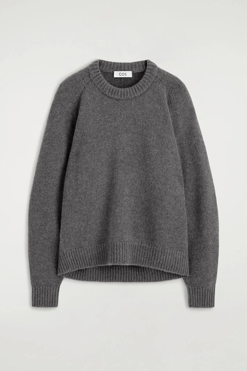 Rounded Cashmere Crew-Neck Jumper by COS