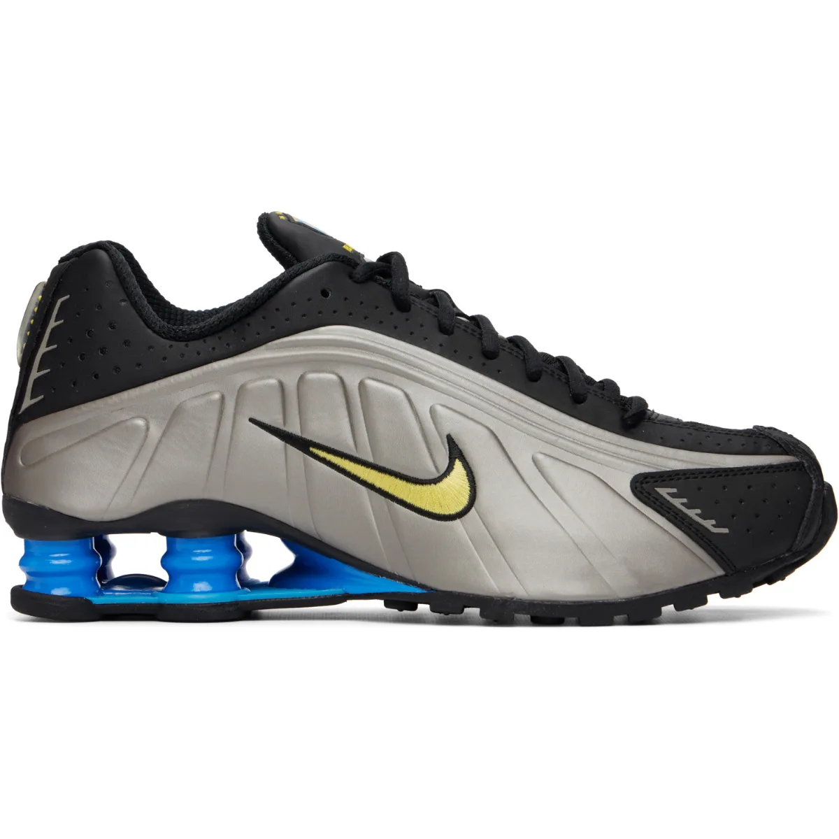 Shox R4 Sneakers by Nike