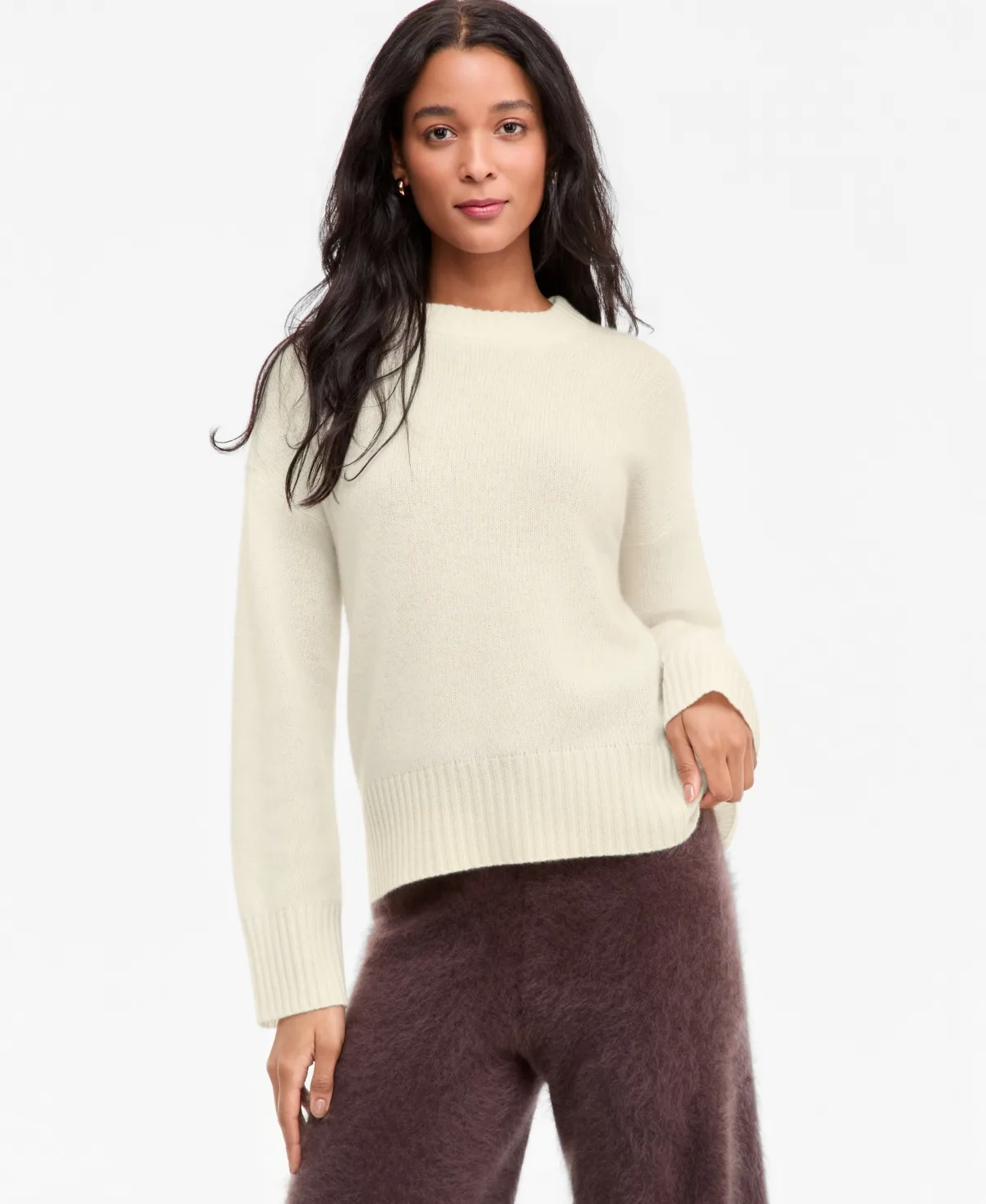 100% Cashmere Relaxed Crewneck Sweater