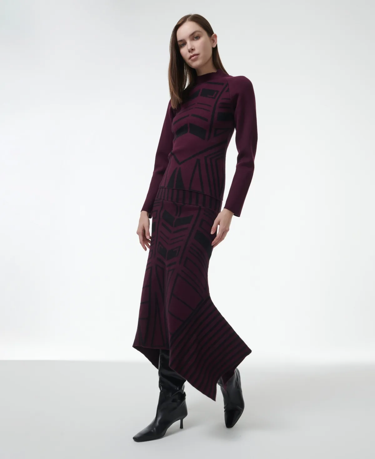 Geometric Jacquard Fitted Knit Top by Leem