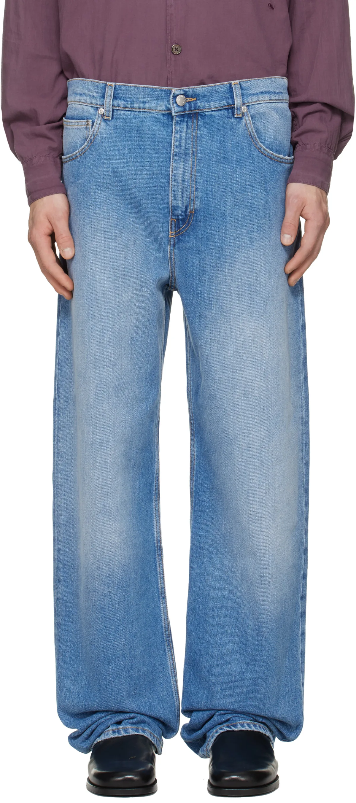 05 Low Rise Wide Leg Jeans