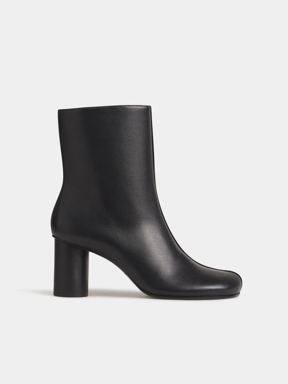 Phadra Ankle Boot Leather by Reformation