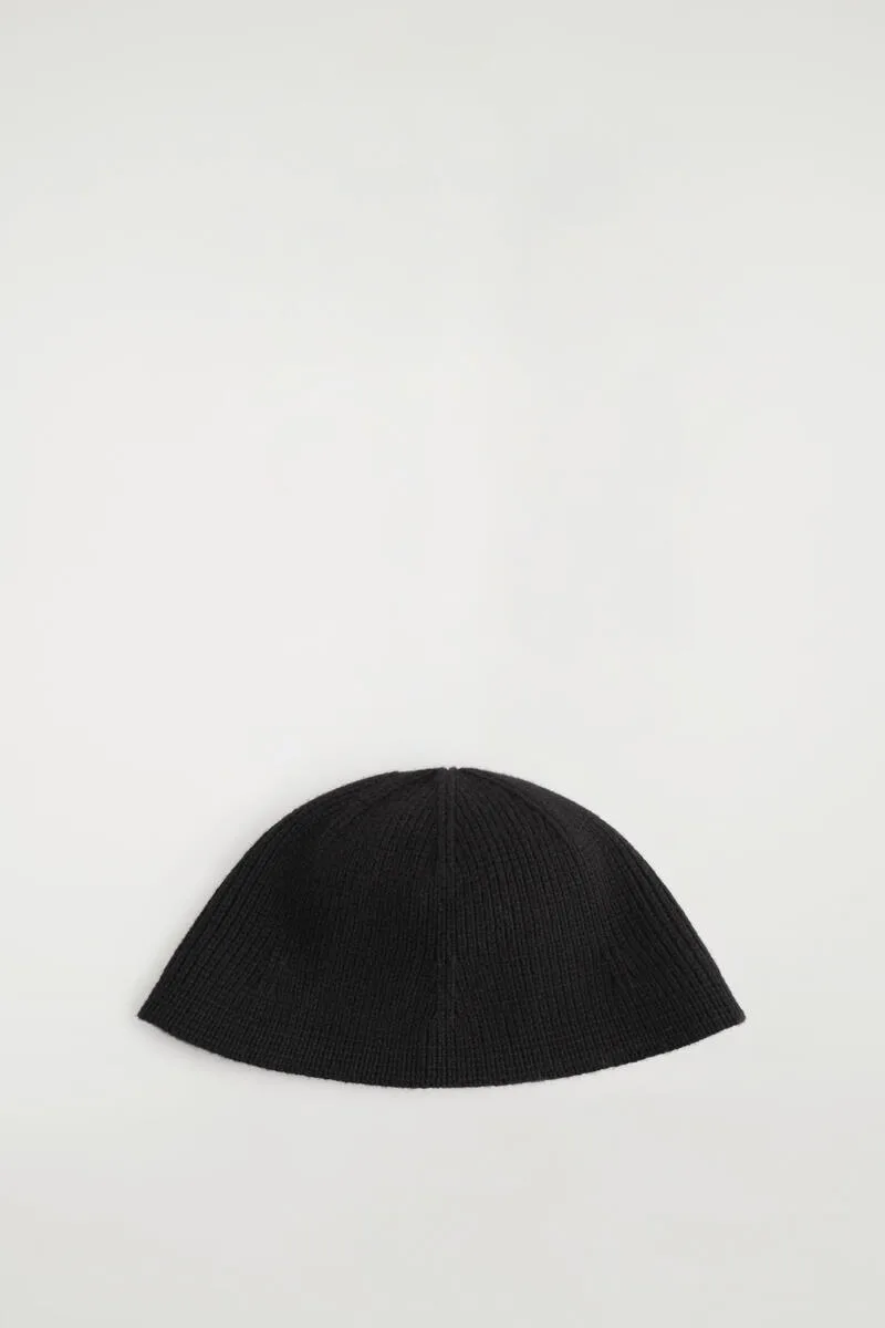 Merino Wool Bucket Hat by COS