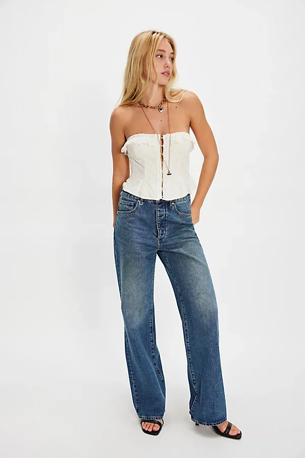 Coco Relaxed Fit Jeans by Neuw