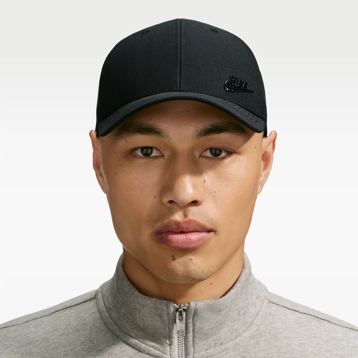 Dri-FIT Club Structured Metal Logo Cap