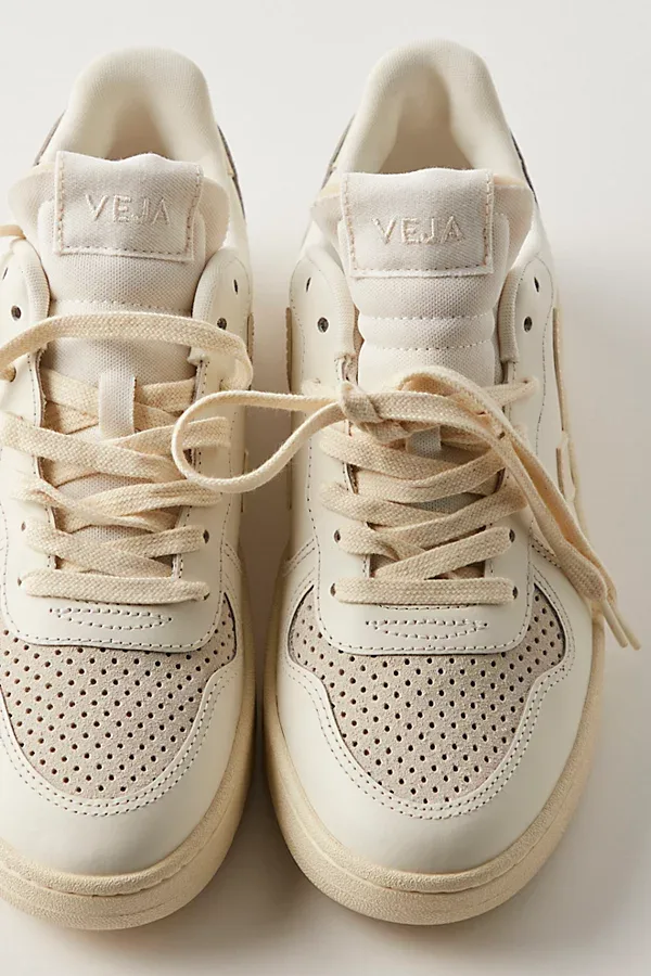 V-10 Sneakers by Veja