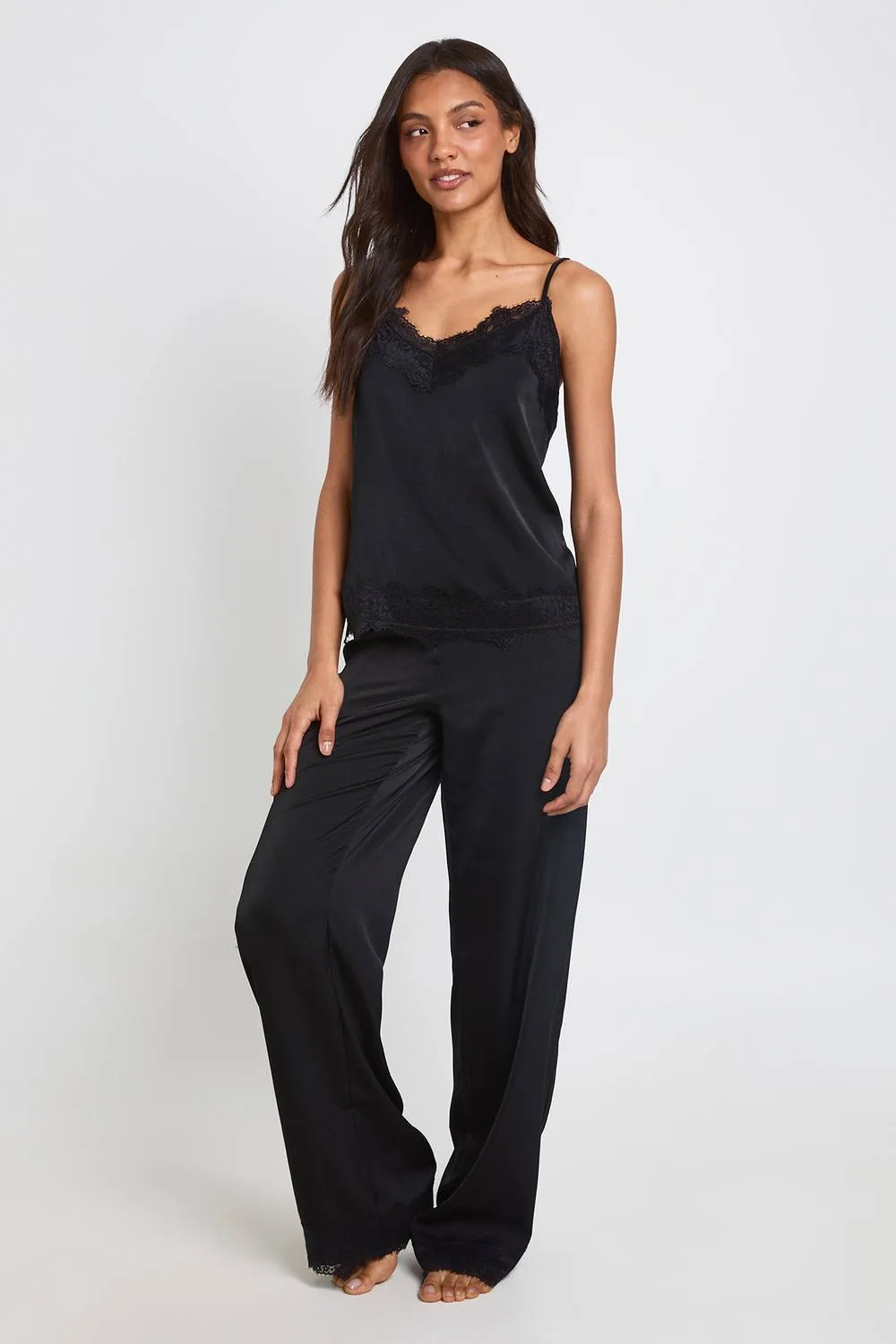 Eyelash Lace Trim Cami & Trouser Pyjama Set - Satin/Polyurethane by boohoo