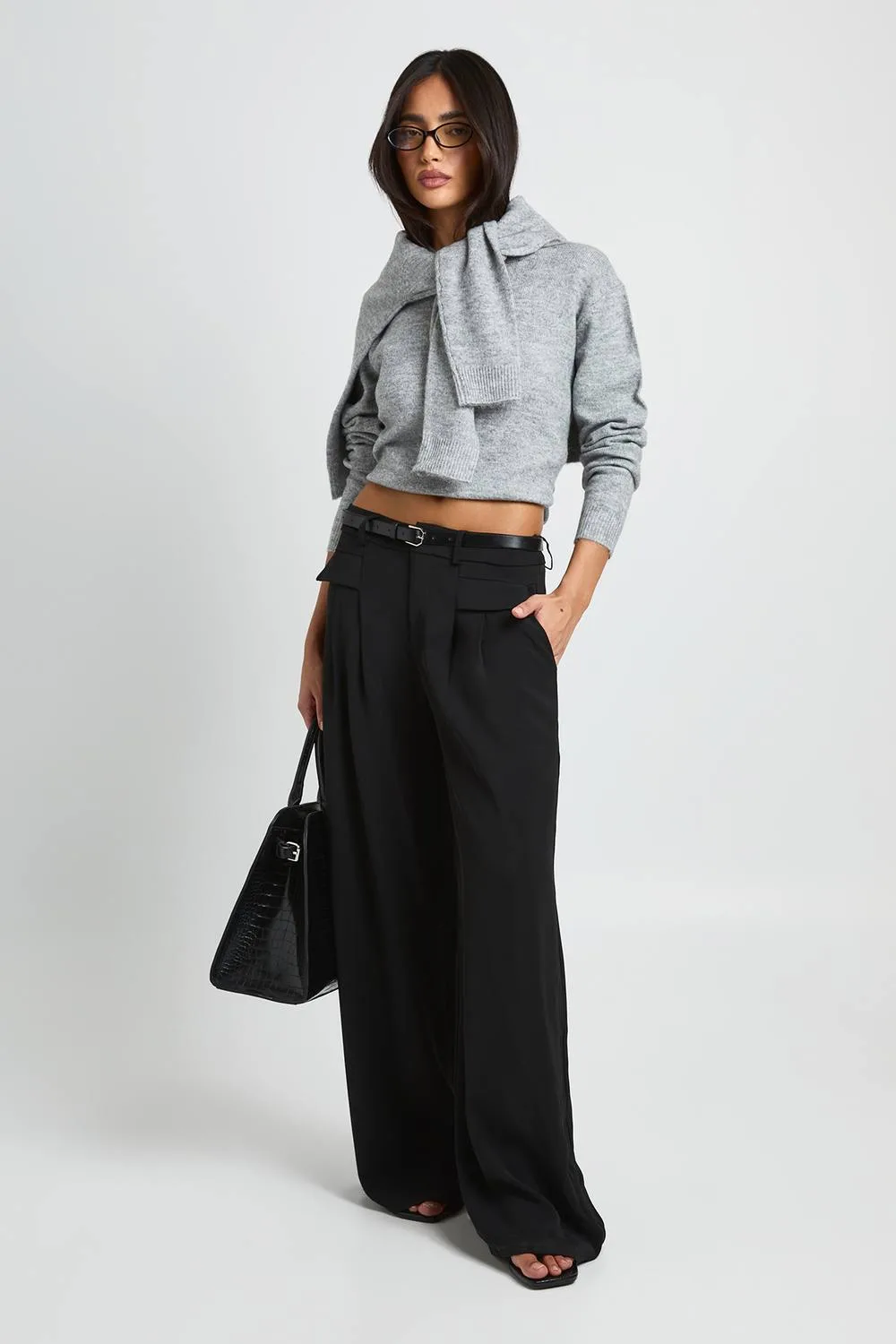 Fluid Belted Wide Leg Trousers - Woven by boohoo