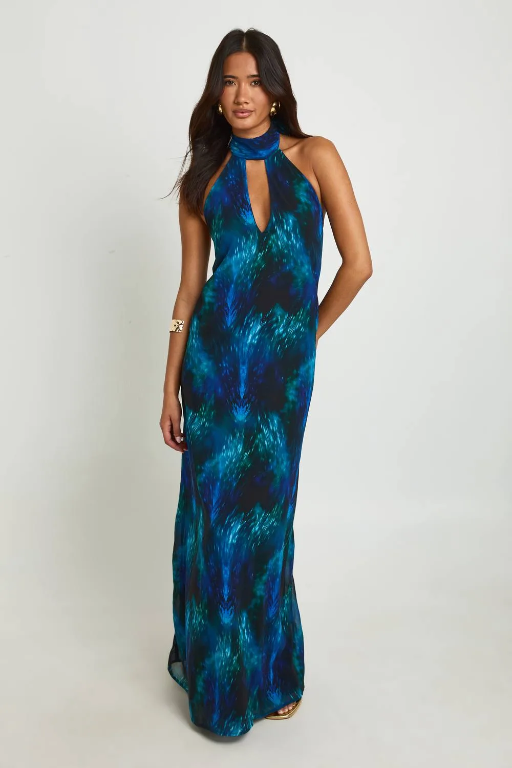 Abstract Print High Neck Pleated Maxi Dress - Woven by boohoo