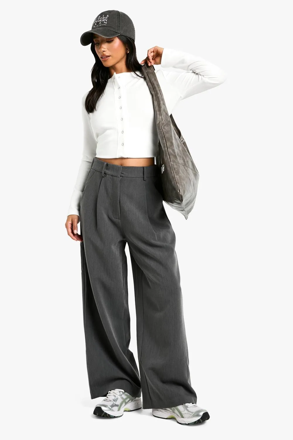 Wide Leg Tailored Woven Trousers by boohoo