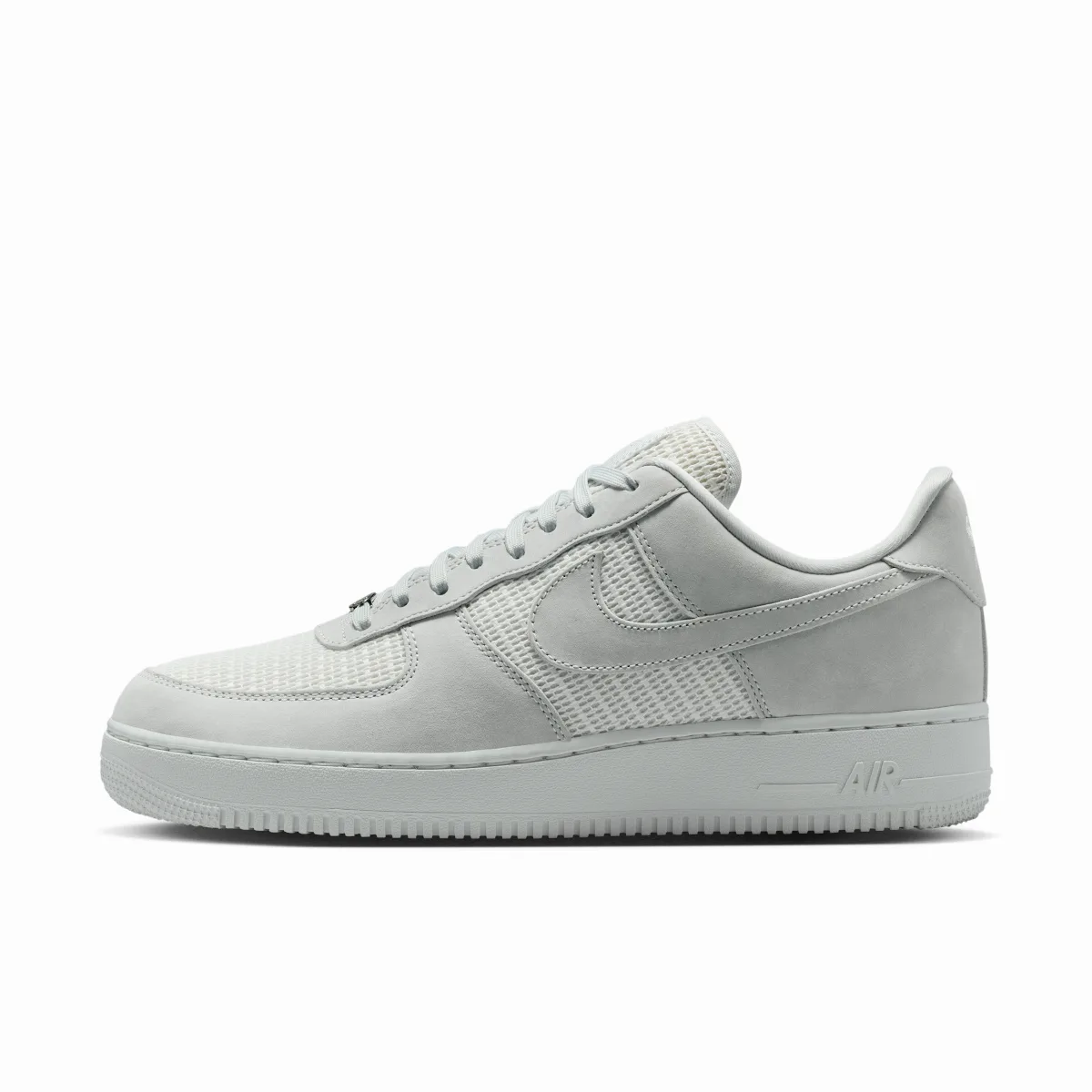 Air Force 1 '07 LV8 Shoes