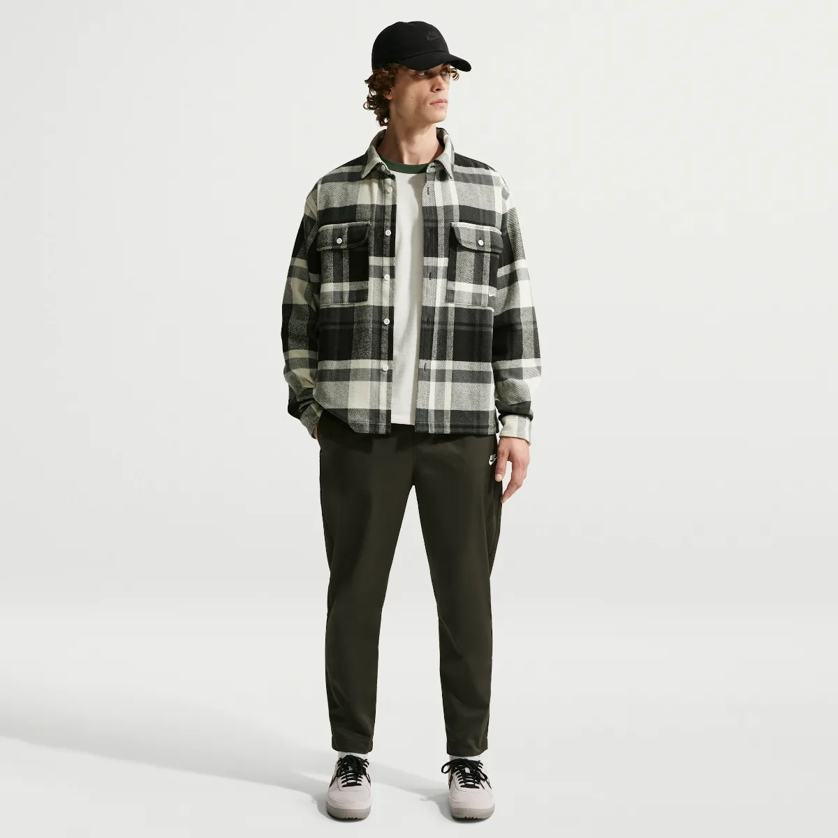 Club Woven Tapered Pants by Nike