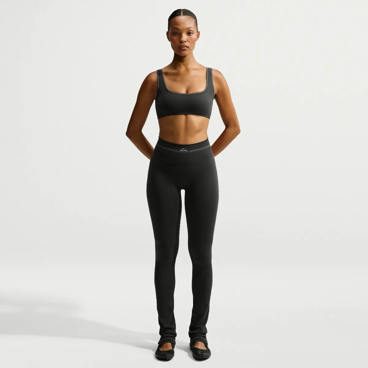SKIMS Ribbed Seamless 34" Straight Leggings by Nike