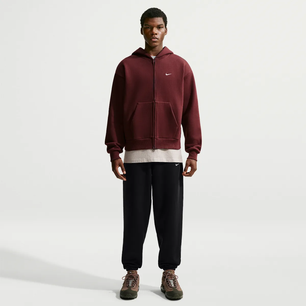 Solo Fleece Cuffed Pants by Nike