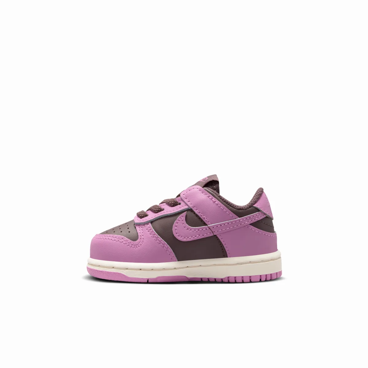 Dunk Low Shoes by Nike