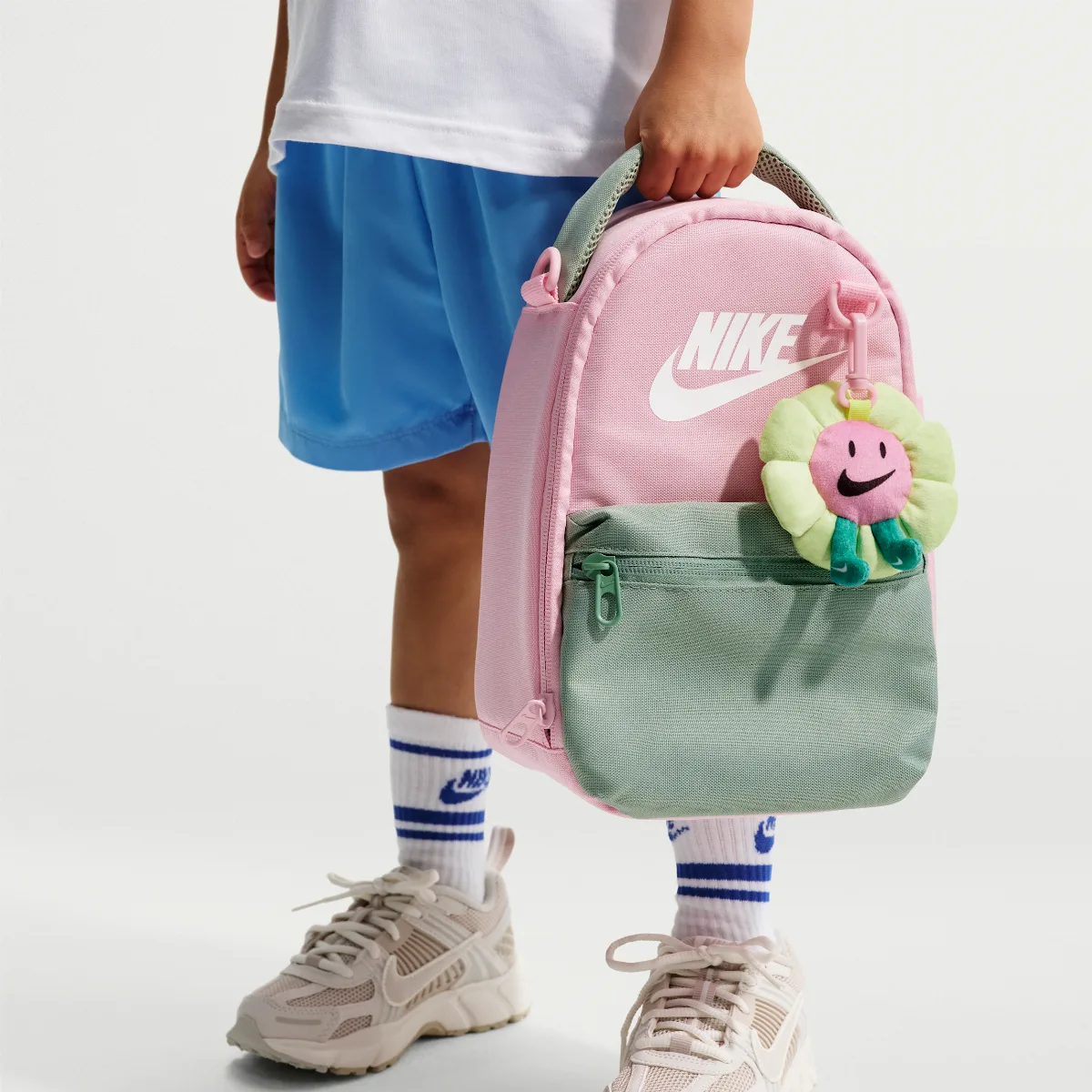 Nike Buddies Lunch Tote (4L) by Nike