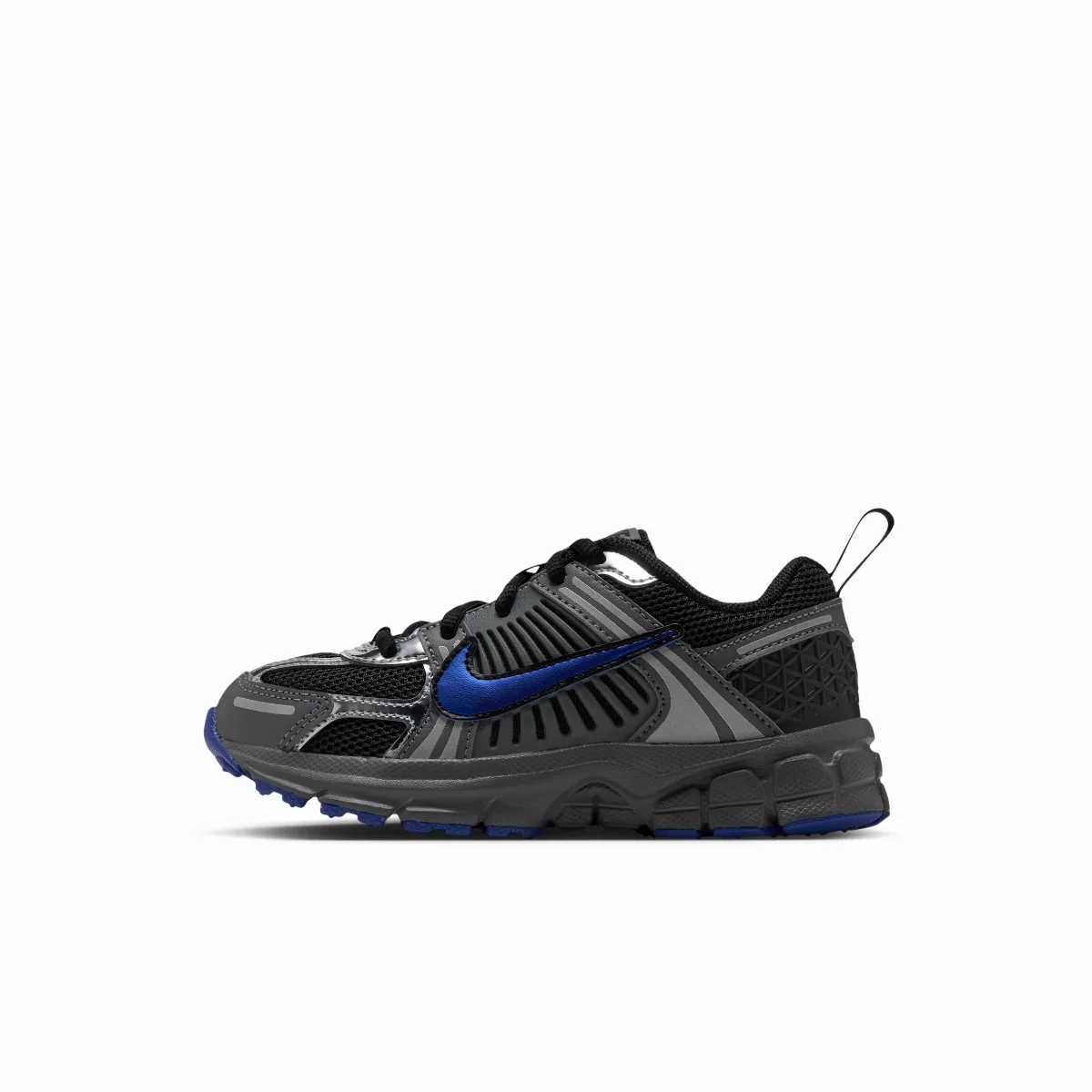 Vomero 5 Shoes by Nike