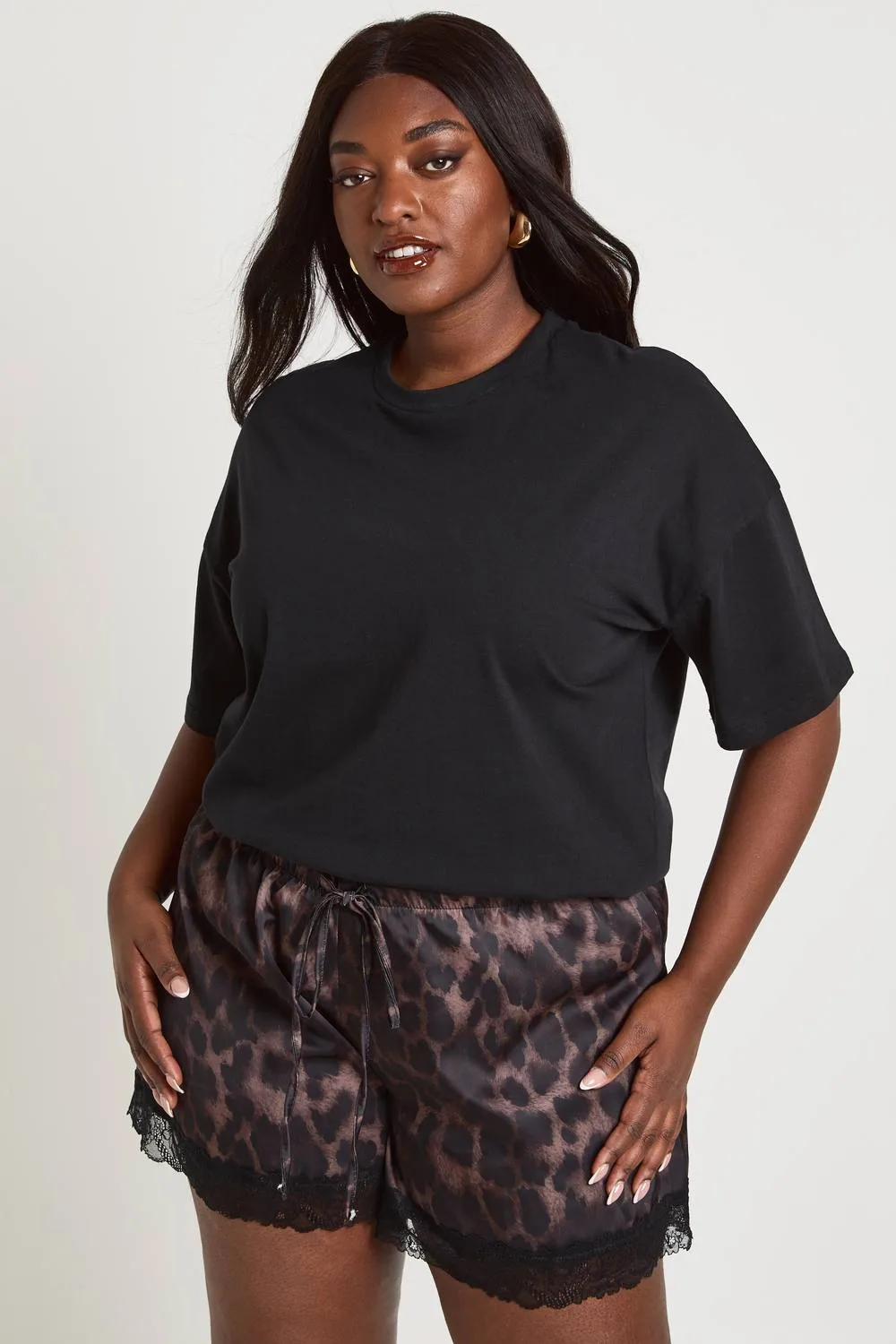 Woven Leopard Lace Flippy Short by boohoo