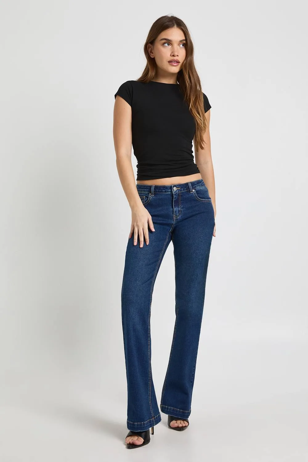 Low Waist Flared Jean by boohoo