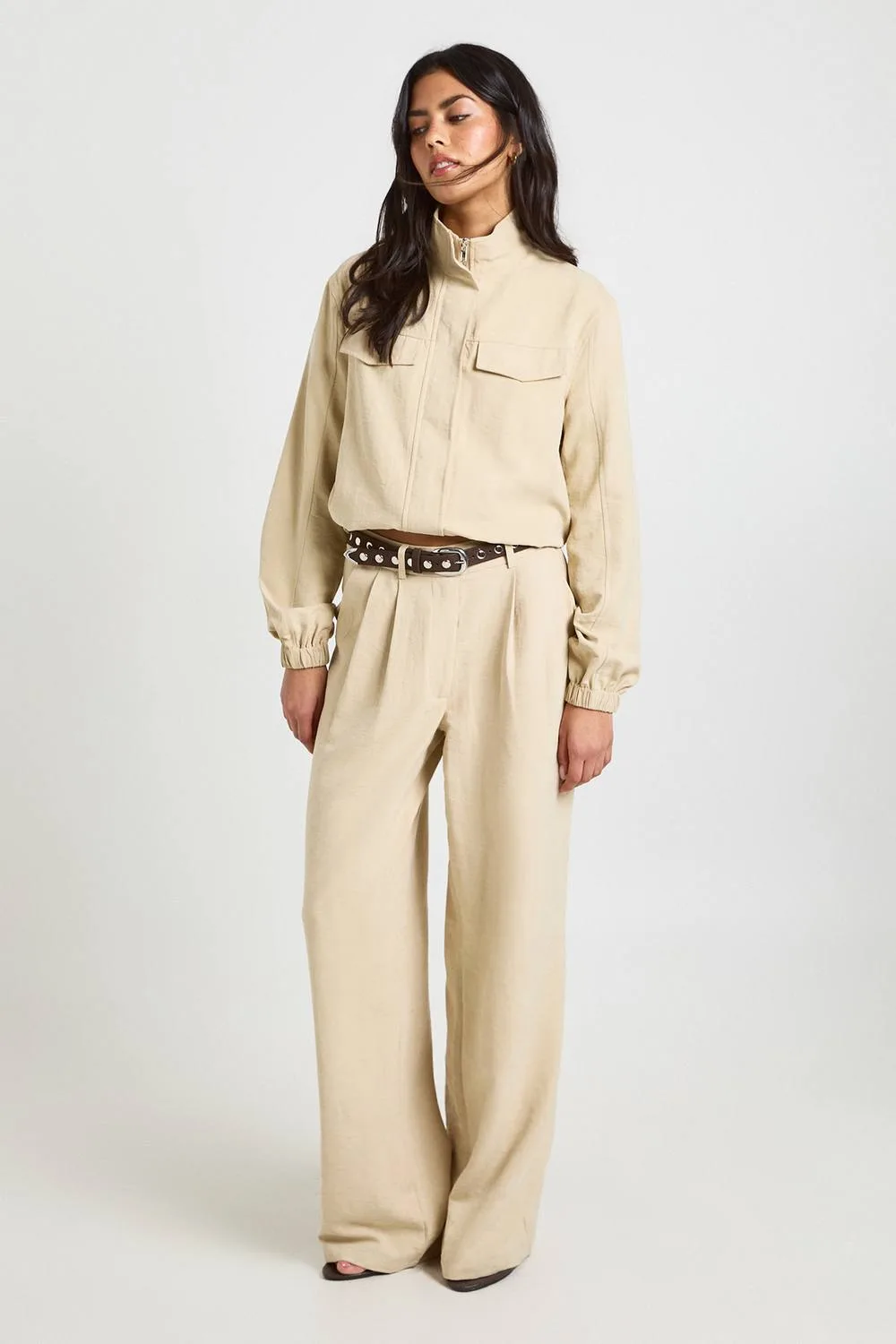 Peached Pleated Wide Leg Trousers by boohoo