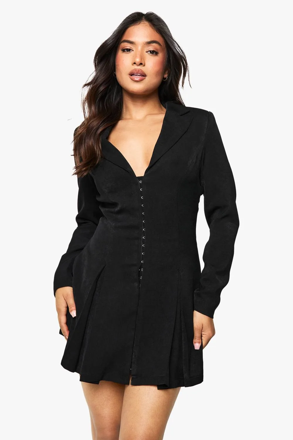 Tailored Hook & Eye Detail Cinched Waist Blazer Dress - Woven by boohoo