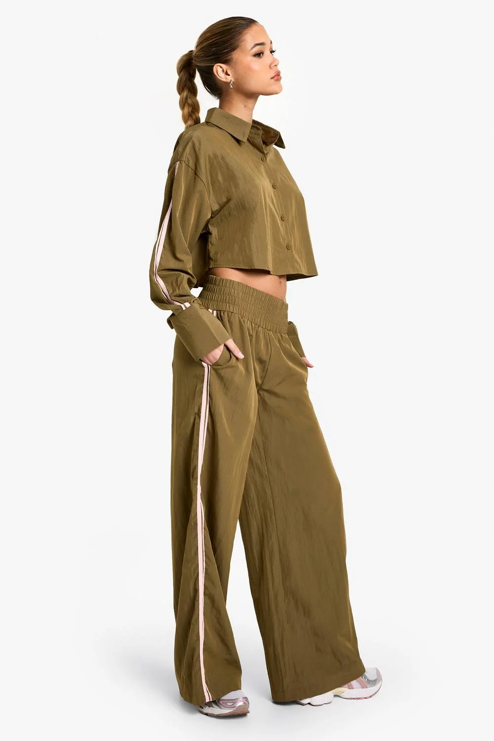 Side Stripe Woven Wide Leg Trousers by boohoo