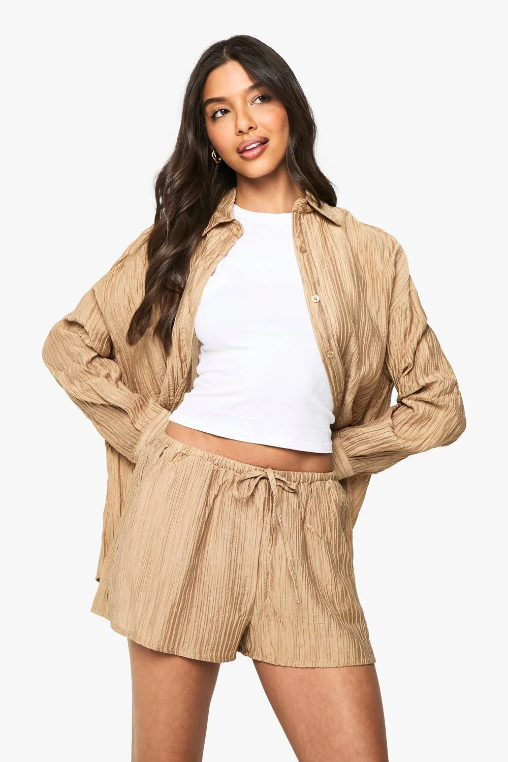 Woven Crinkle Flippy Shorts by boohoo
