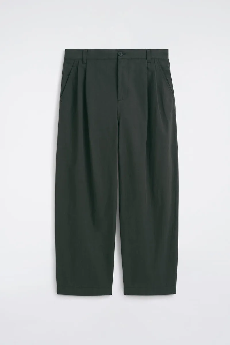 Cotton Relaxed-Fit Barrel-Leg Utility Pants