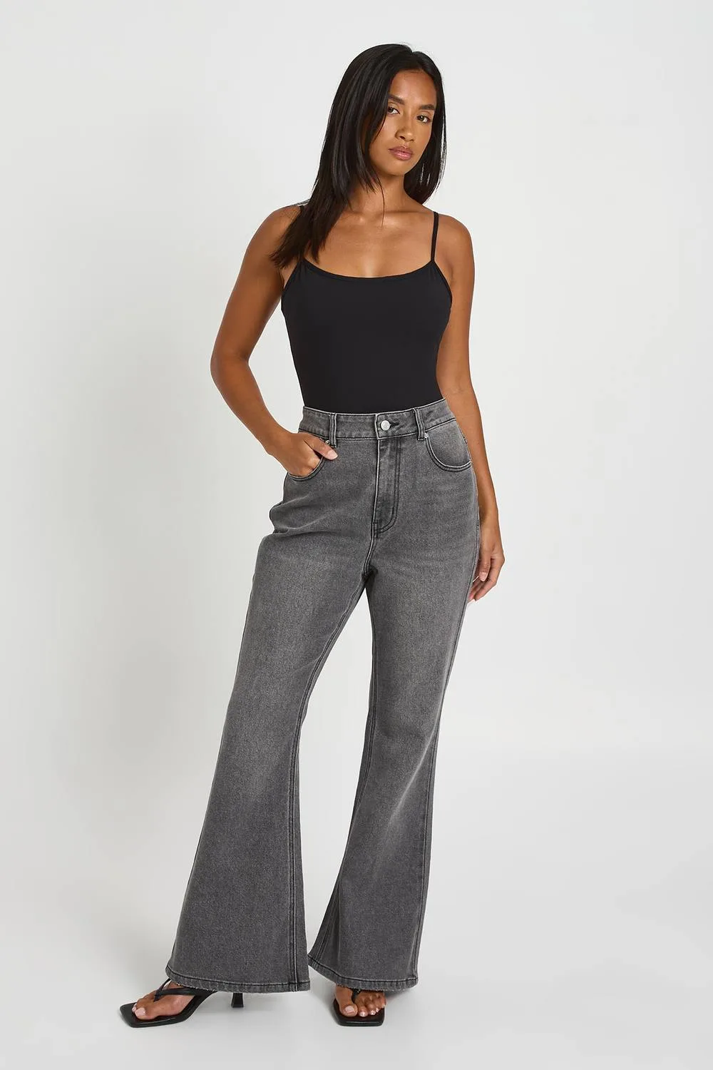 The Petite High Waist Flare Jean in Greywash by boohoo
