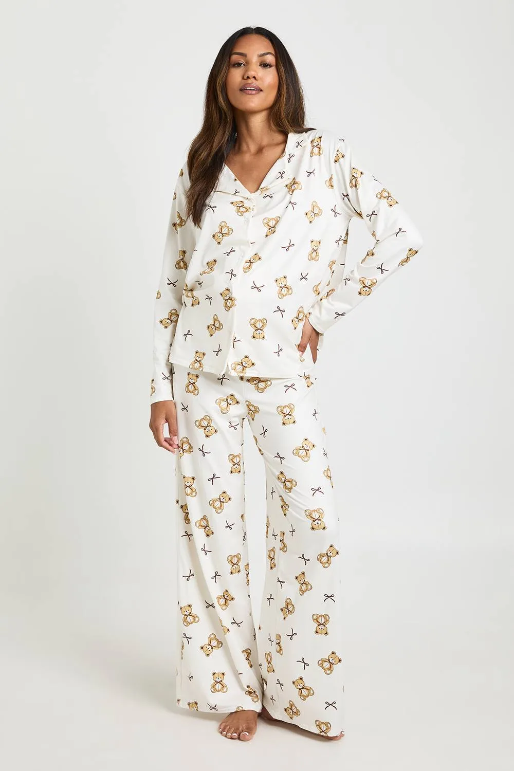 Maternity Bears & Bows Print Long Sleeve Shirt & Trouser Pyjama Set - Knitted by boohoo