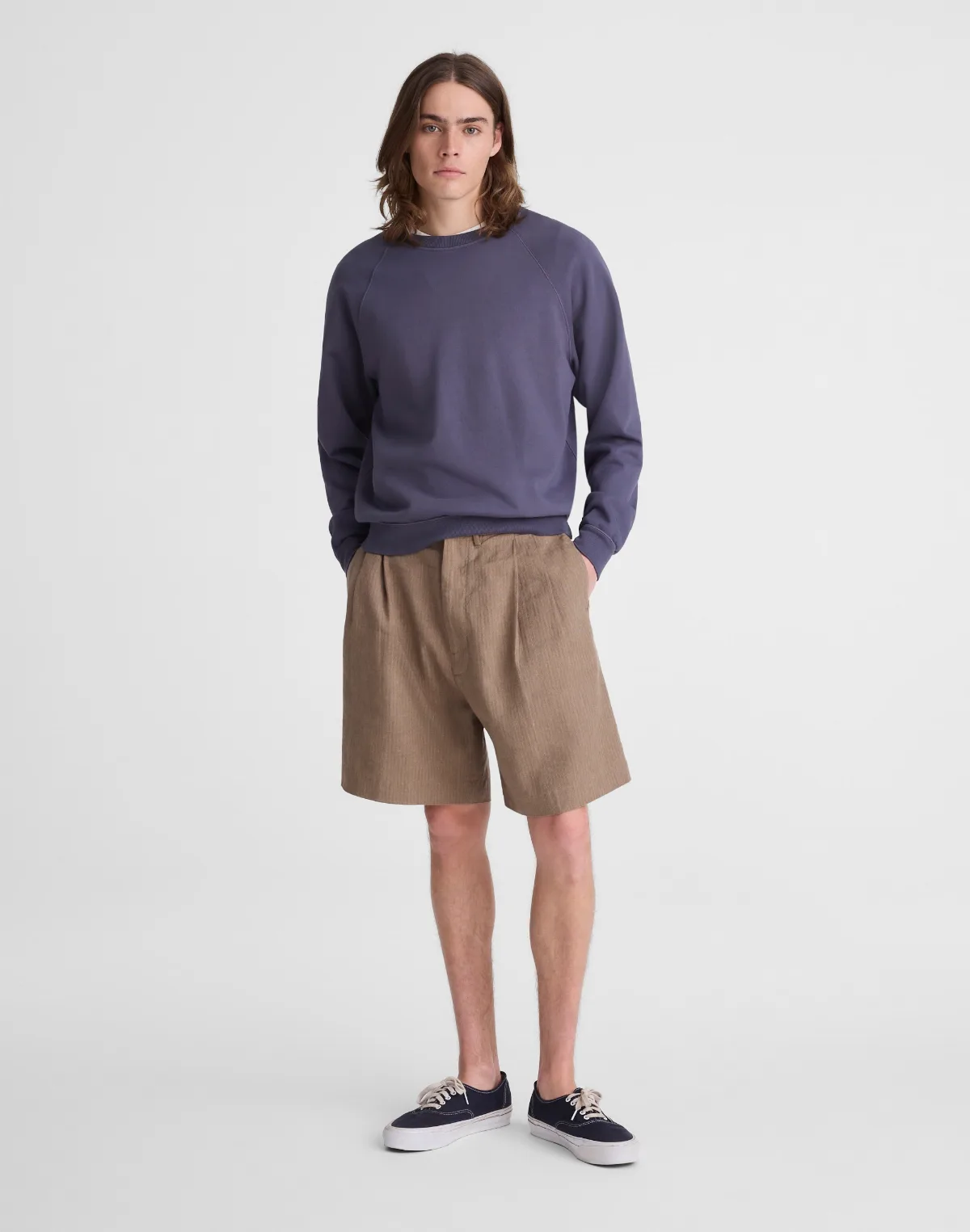Double-Pleated Shorts in Herringbone Linen-Cotton Blend by MW
