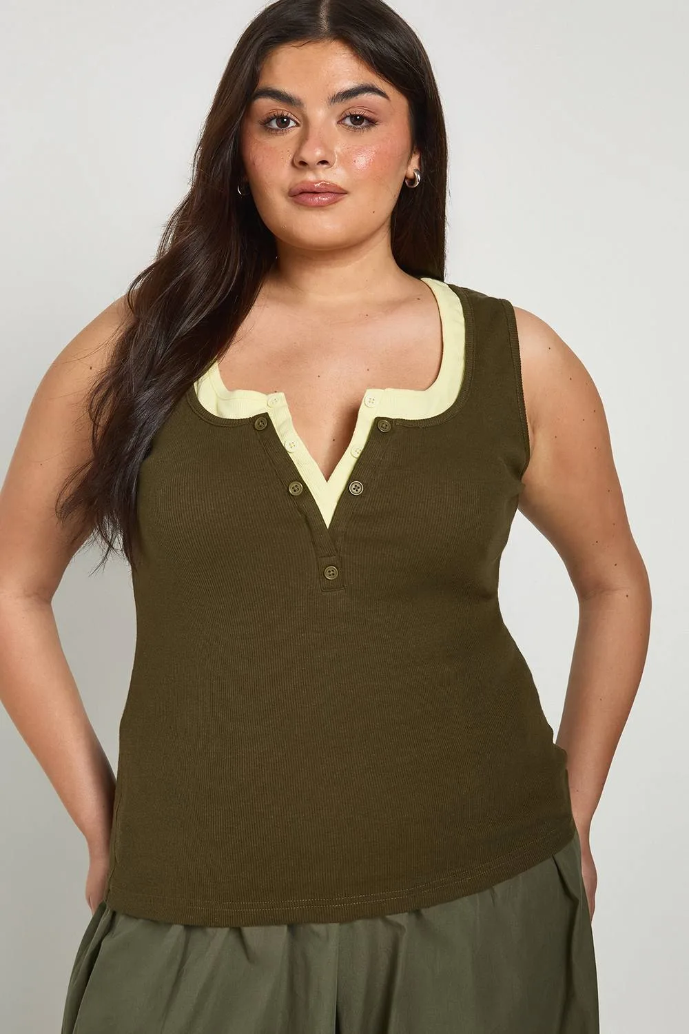 Ribbed Contrast Henley Button Vest Top by boohoo