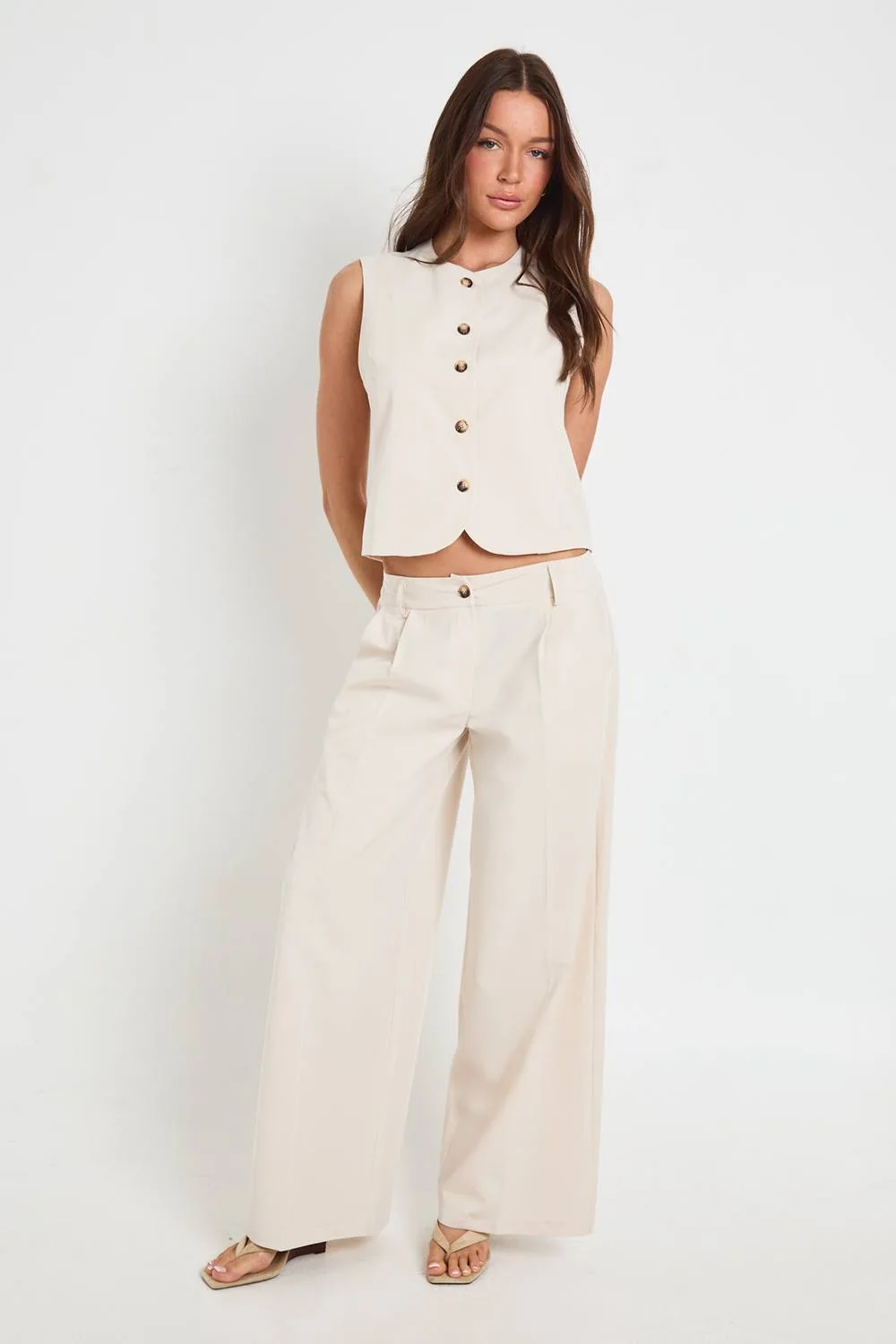 Pleated Wide Leg Tailored Trousers by boohoo