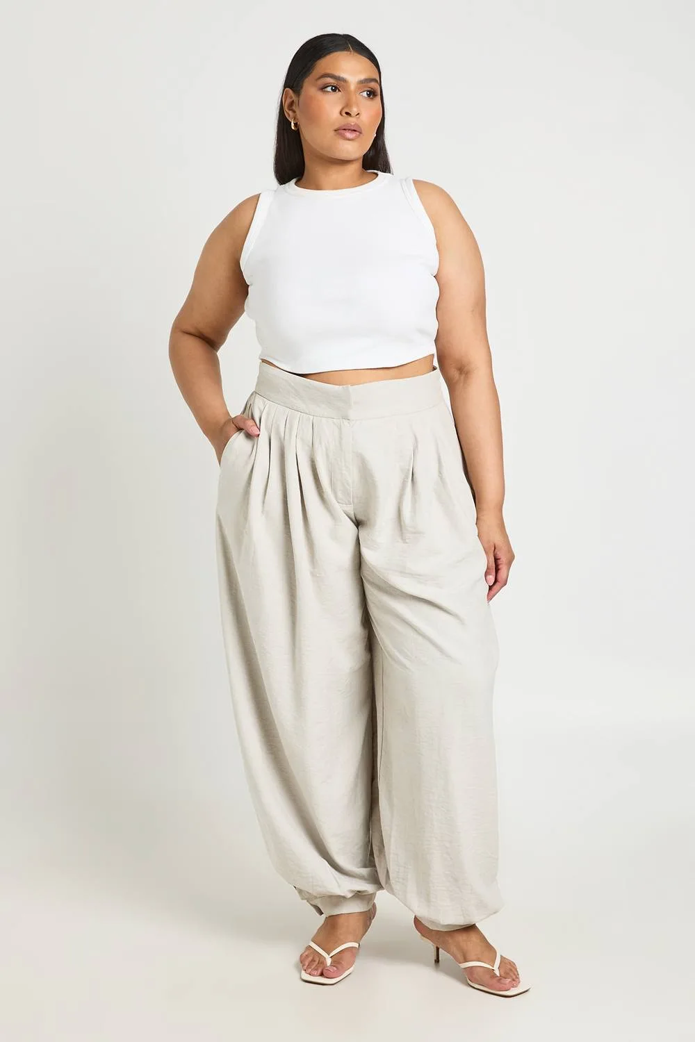 Peached Pleated Balloon Cuff Trousers