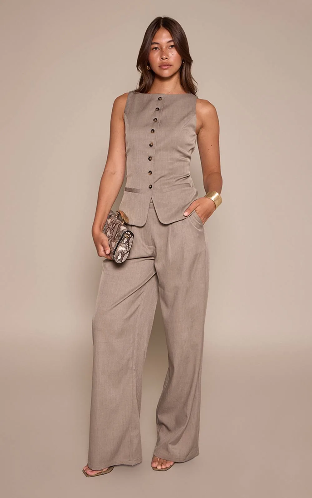Tailored Woven Pleated Wide Leg Trousers Co-Ord by PrettyLittleThing