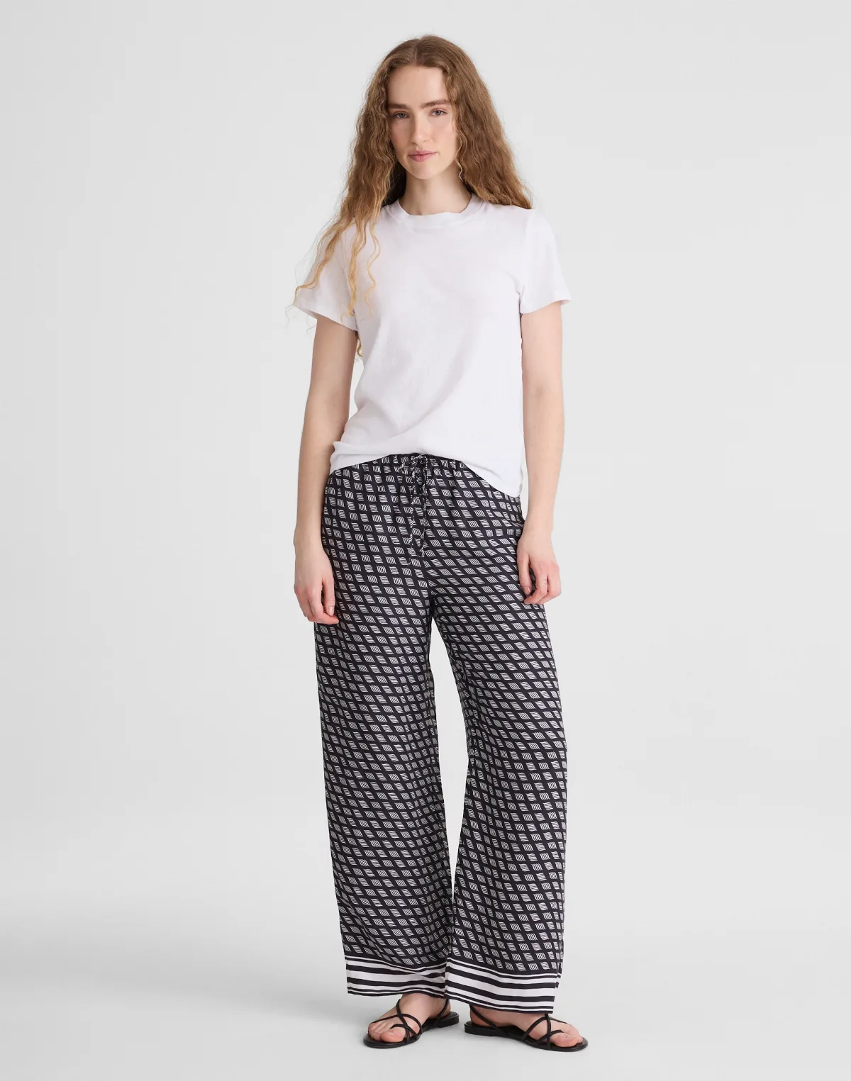 Pull-On Pants in Satin by MW